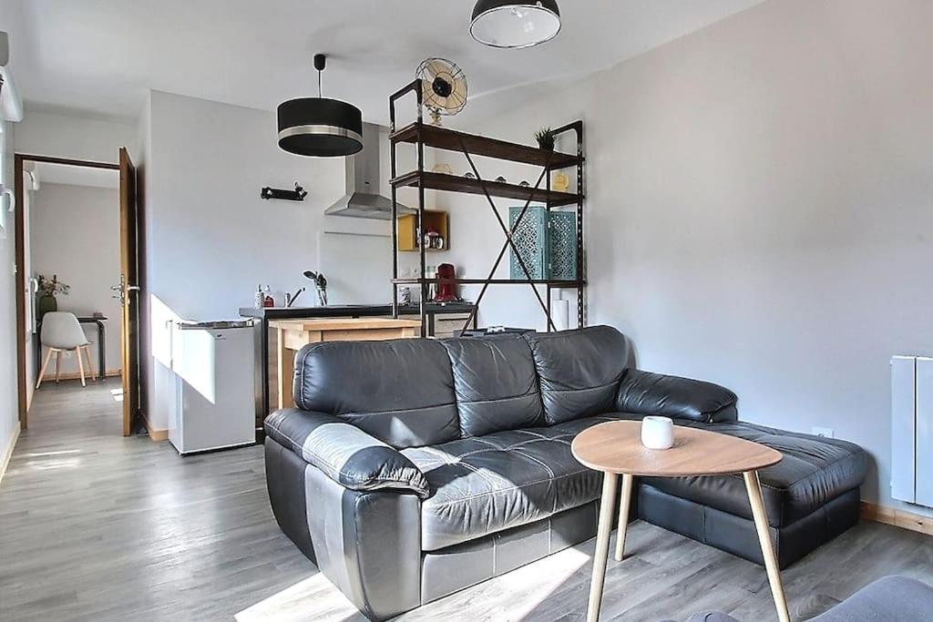 Appartement T2 Independant Au Coeur De La Ville Bourges Eksteriør bilde